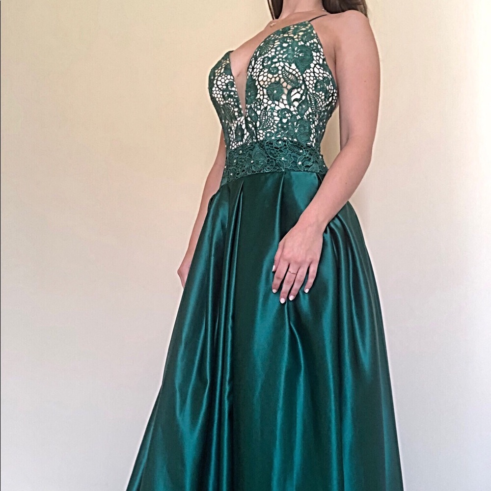 Velvet green deep v-neck prom/formal dress